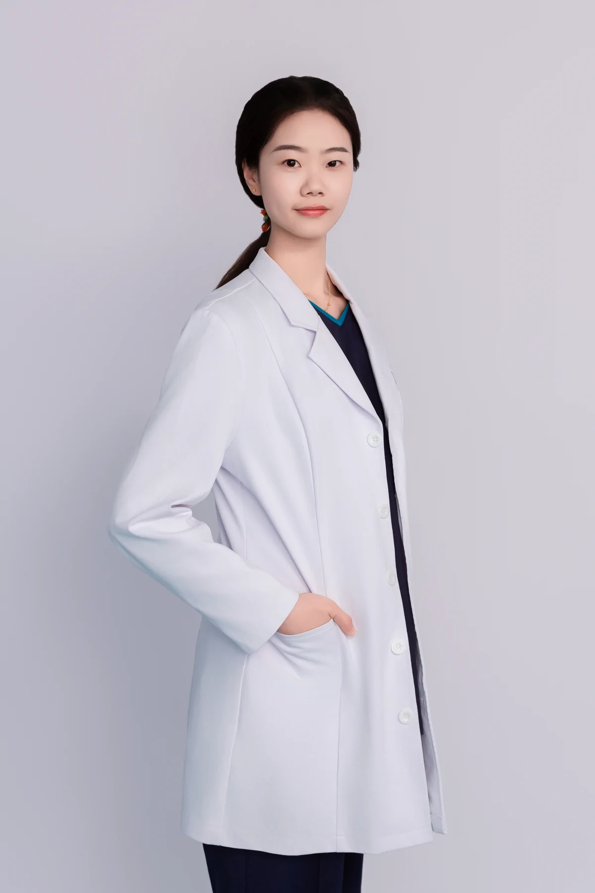 谢梦潇主治医师形象照